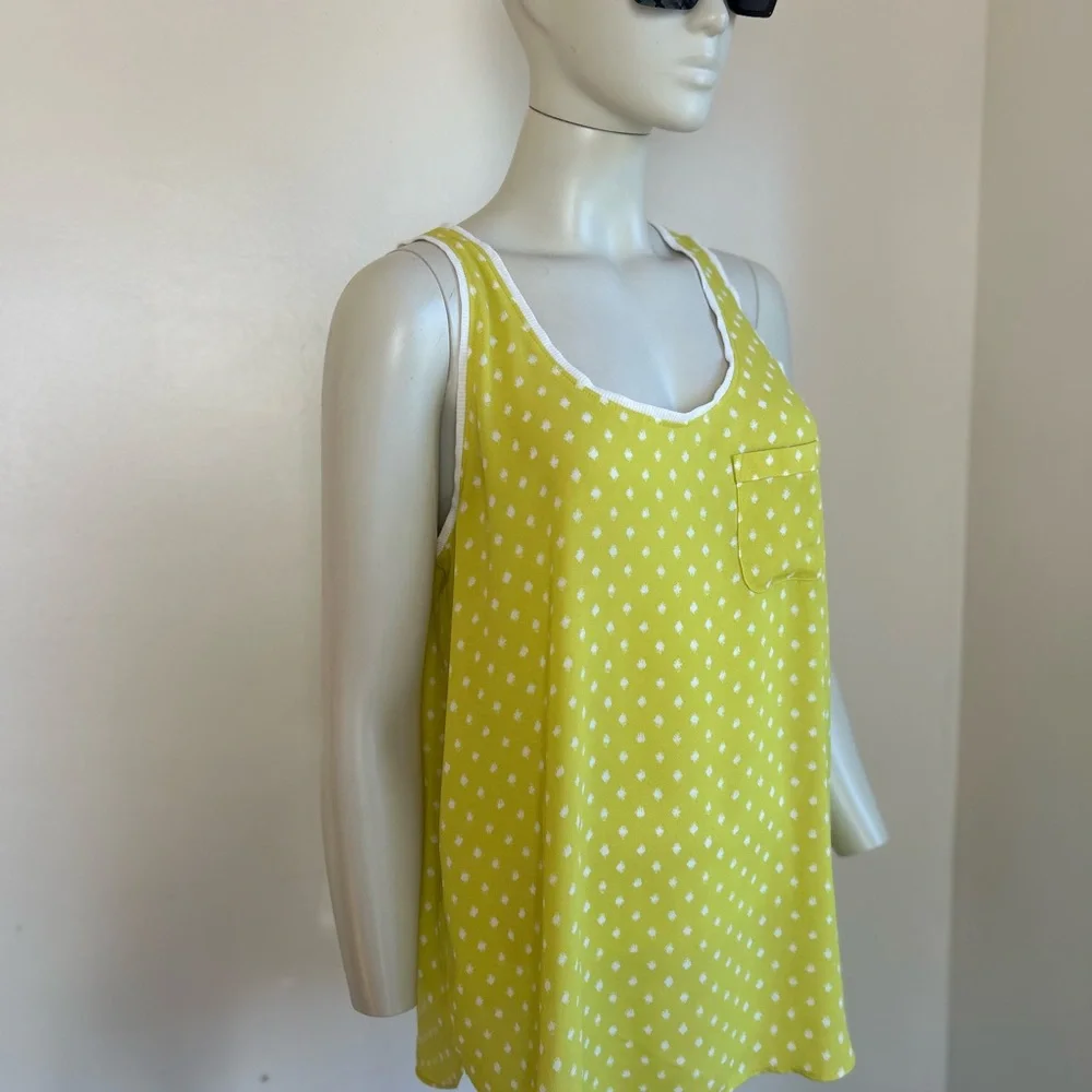 Yellow Polka Dot top loft M